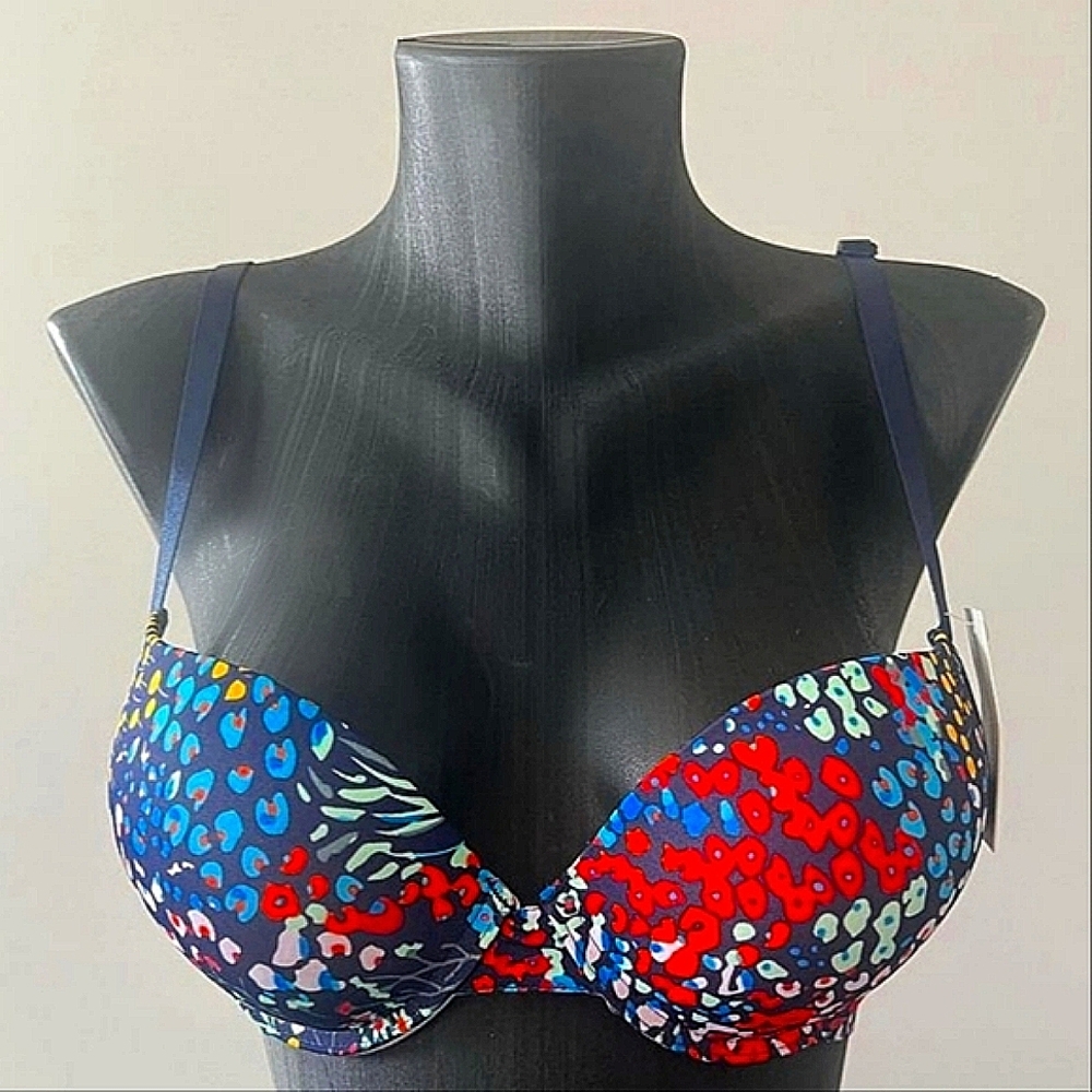 Multicolor 2 sizes up Push-up bra... Brand: I love Your Style (ILYS)